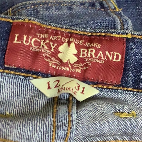 🍀Lucky brand women’s jeans🍀💙 - Picture 3 of 8